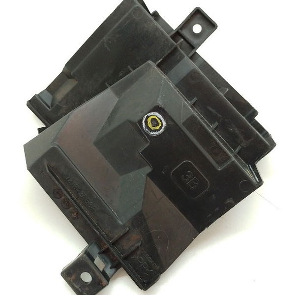 Capa Defletor Do Ar Nissan Versa 1.6 2014