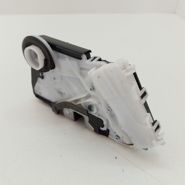 Fechadura Da Porta Dianteira Esquerda Honda Hrv Ex 1.8 2016