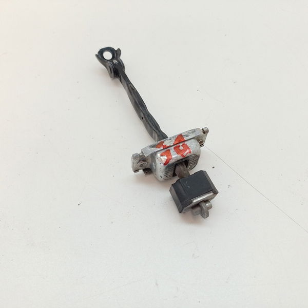 Limitador Porta Dianteira Esquerda Honda Hrv Ex 1.8 2016