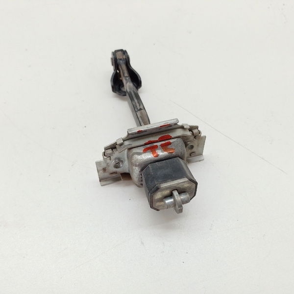 Limitador Da Porta Traseira Esquerda Hrv Ex 1.8 2016