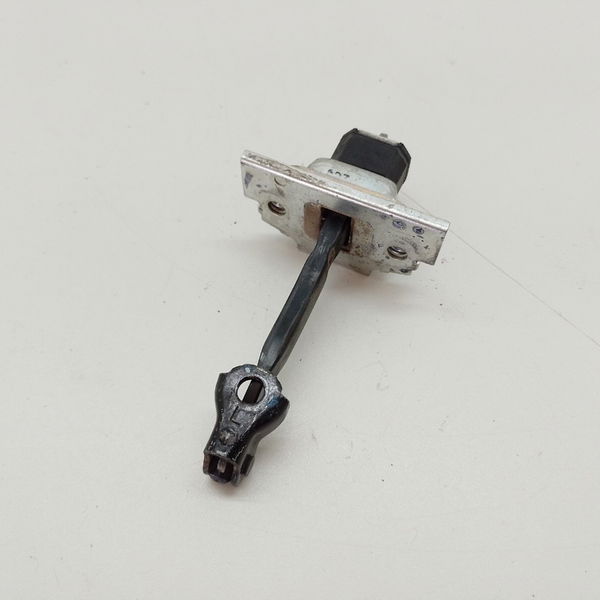 Limitador Da Porta Traseira Esquerda Hrv Ex 1.8 2016