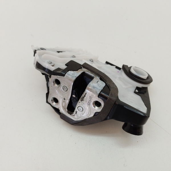 Fechadura Da Porta Dianteira Direita Honda Hrv Ex 1.8 2016