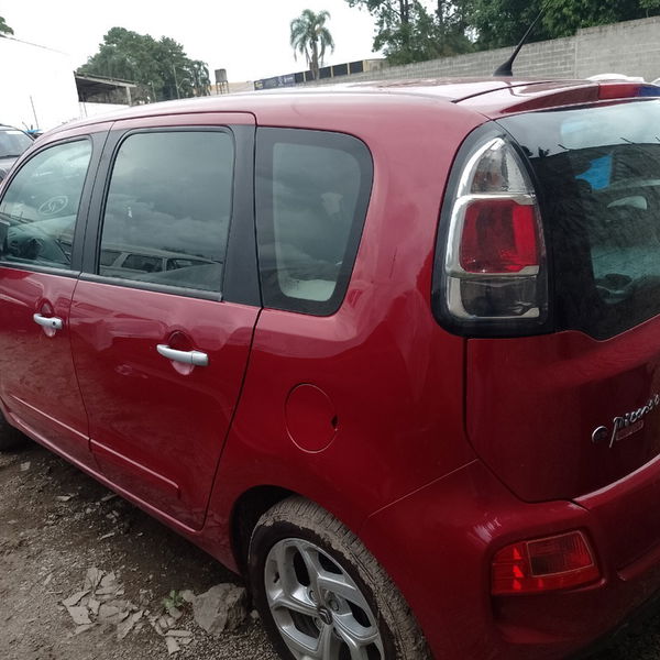 Sucata Citroen C3 Picasso Glx 1.5 2013