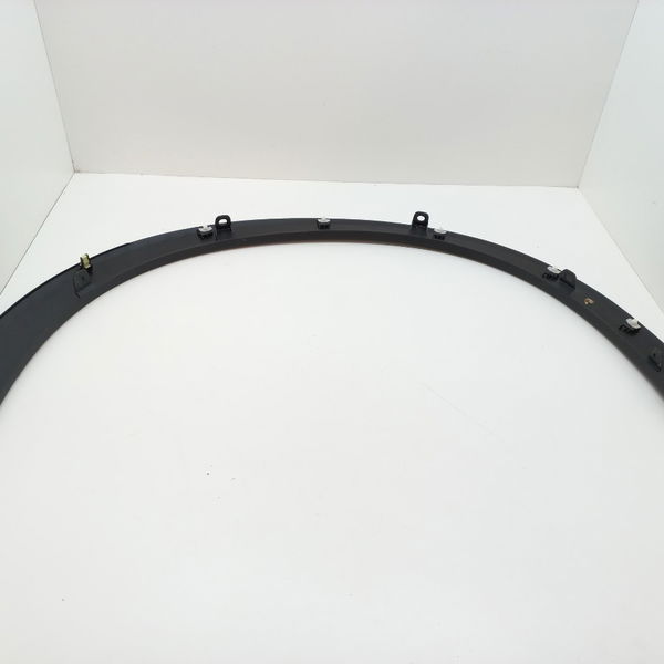 Moldura Paralama Dianteiro Direito Honda Hr-v 2016