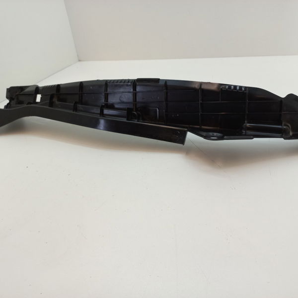 Acabamento Paralama Lado Direito Honda Hrv Ex 1.8 2016