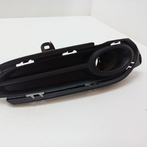 Moldura Farol Milha Direito Honda Hrv Ex 1.8 2016