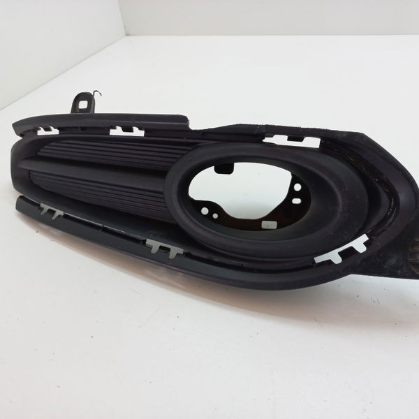 Moldura Farol Milha Direito Honda Hrv Ex 1.8 2016