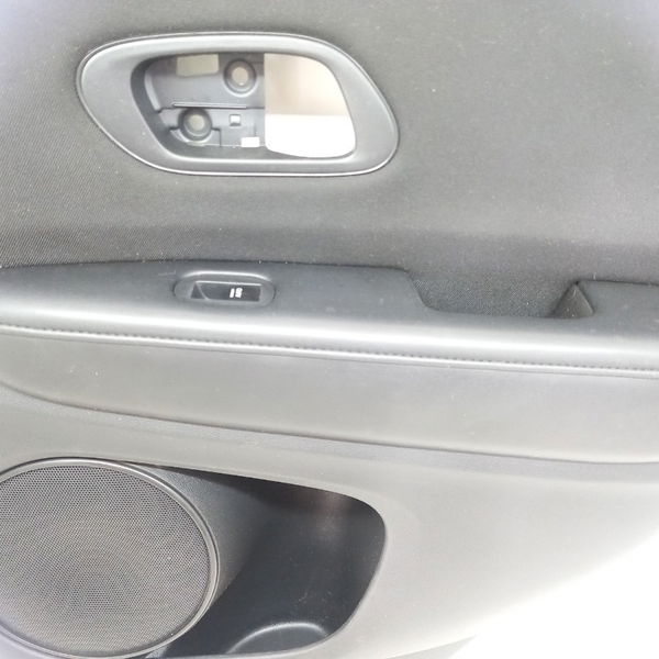 Forro Da Porta Traseira Direito Honda Hrv Ex 1.8 2016