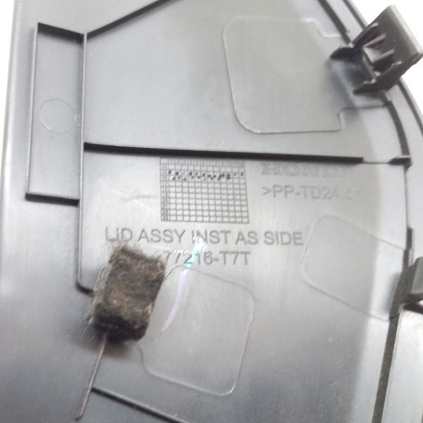 Acabamento Lado Direito Do Painel Honda Hrv 1.802017