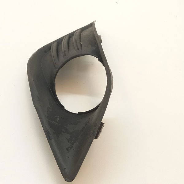 Moldura Milha Ford Focus 2009/2013