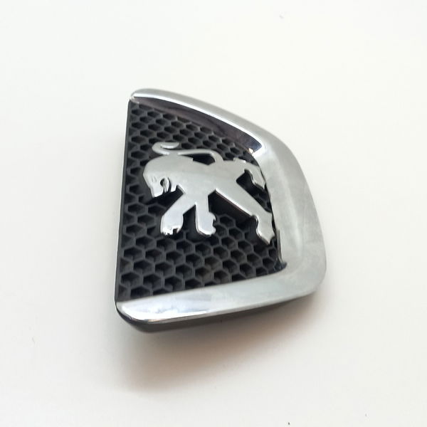 Emblema Grade Dianteira Peugeot 307 2007/2017