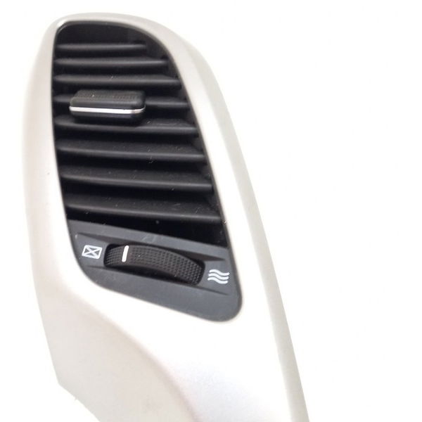 Moldura Difusor De Ar Esquerdo Do Painel Hyundai I30 2015