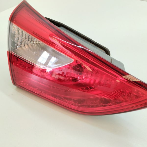Lanterna Da Tampa Traseira Esquerdo Hyundai I30 2015 Hatch