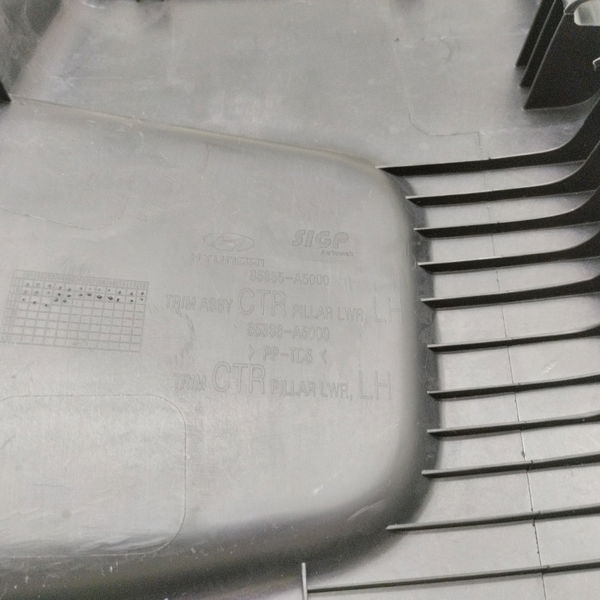 Moldura Coluna Do Meio Esquerdo Hyundai I30 1.8 2015