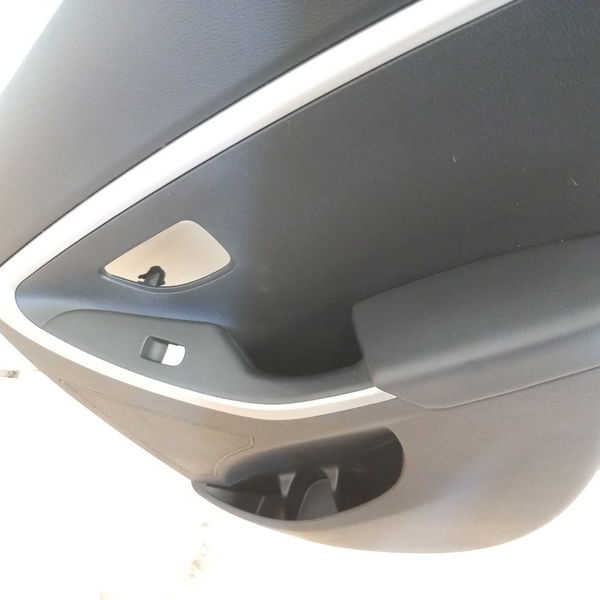 Forro Porta Traseiro Direito Hyundai I30 1.8 2015