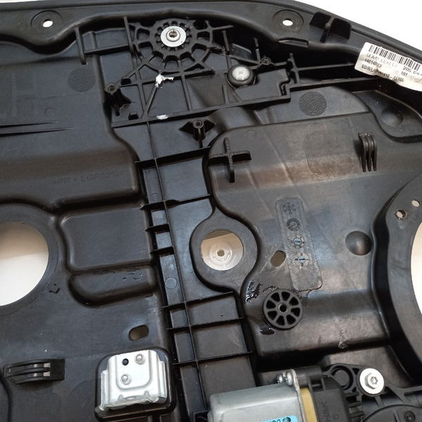 Motor Maquina De Vidro Traseira Esquerda Hyundai I30  2015