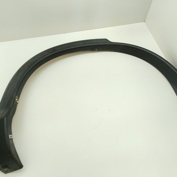 Aplique Moldura Paralama Traseira Direito Honda Hrv 1.8 2017