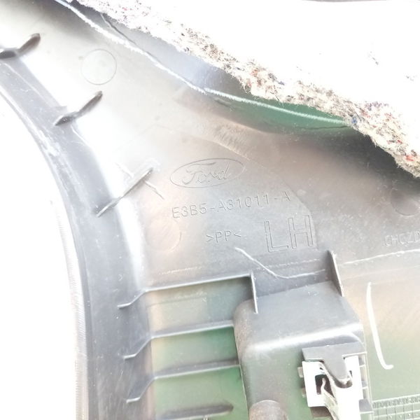 Acabamento Coluna Traseira Esquerda Ford Ka Se 1.0 2015