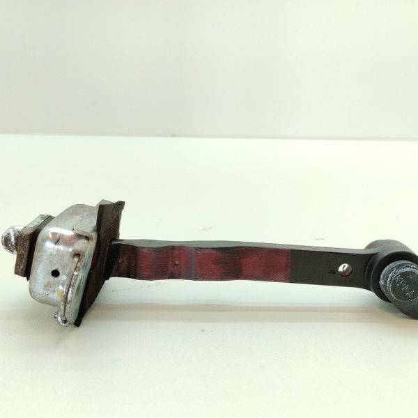 Limitador Da Porta Traseira Esquerdo Ford Ka Se 1.0 2015
