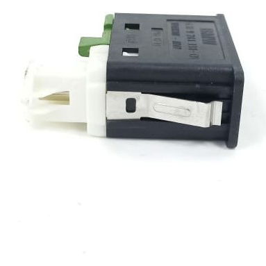 Entrada Usb Bmw X1 2013 Detalhe