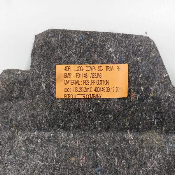 Forro Direito Porta Malas Ford Focus 2016 Bm51f31148ae