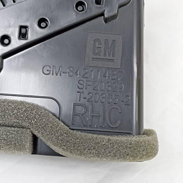 Difusor Ar Central Direito Gm Equinox 2020 84211437