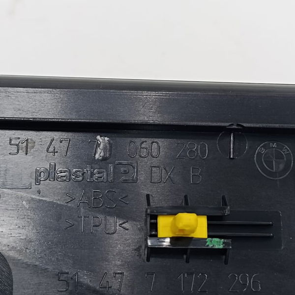 Soleira Porta Dianteira Direita Bmw 320i 2010 7060280