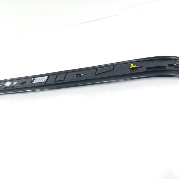 Soleira Porta Dianteira Esquerda Bmw 320i 2010 7060279