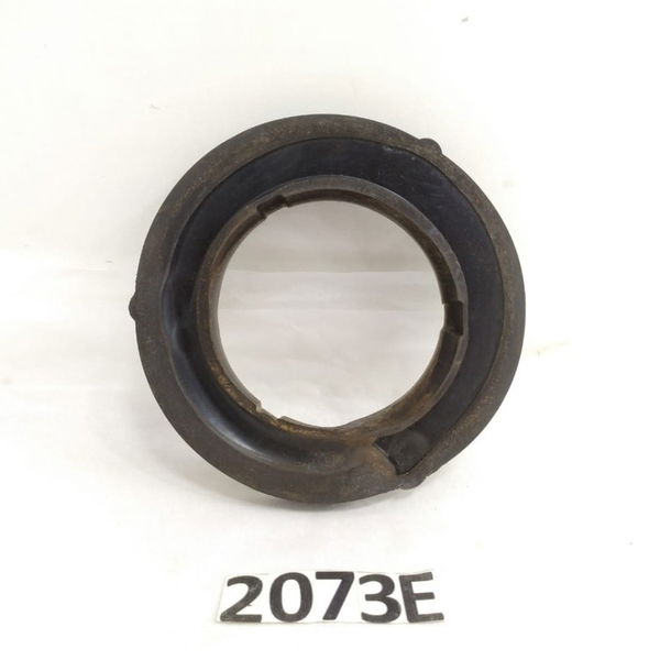 Calço Superior Mola Dianteiro Direito Toyota Hilux 2014