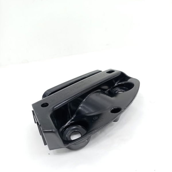 Guia Parachoque Traseiro Direito Bmw 320i 2010