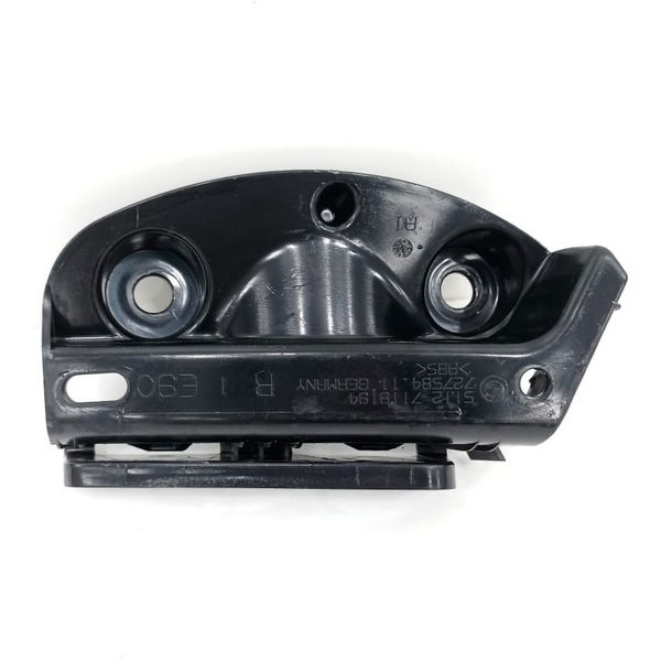 Guia Parachoque Traseiro Direito Bmw 320i 2010
