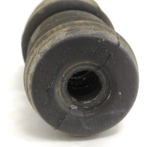 Batente Coifa Dianteiro Direito Vw Amarok 2011