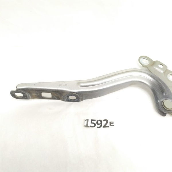 Dobradiça Direita Capo Gm Equinox 2020 84054684