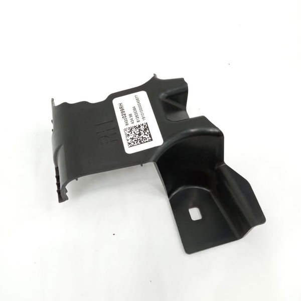 Suporte Carpete Dianteiro Direito Equinox 2020 84220299
