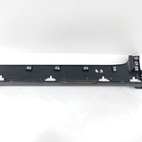 Spoiler Externa Traseira Direita Gm Equinox 2020 84167855