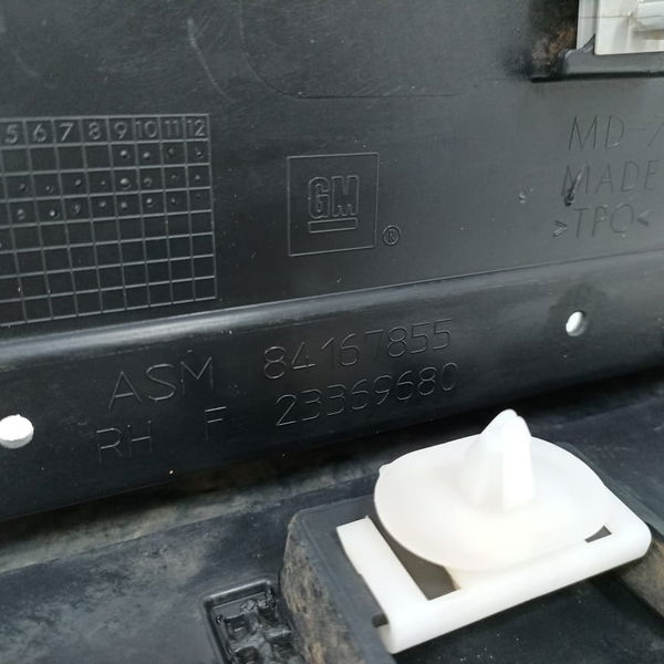 Spoiler Externa Dianteira Direita Gm Equinox 2020