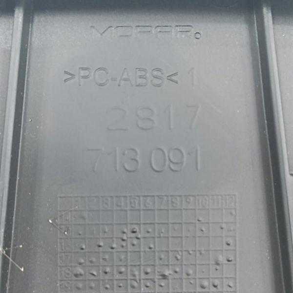 Moldura Painel Instrumento Jeep Renegade 2020 713091