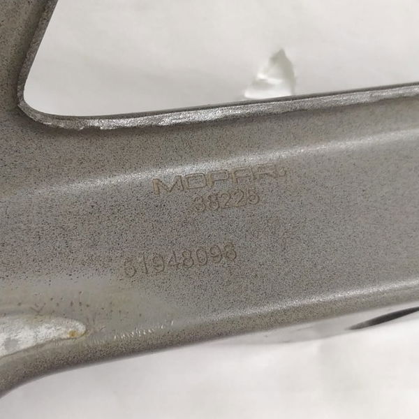 Suporte Paralama  Jeep Renegade 2018 2019 51948096
