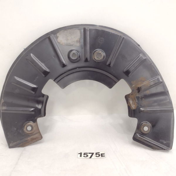 Defletor Disco Dianteiro Direito Vw Touareg V8 2008 2009