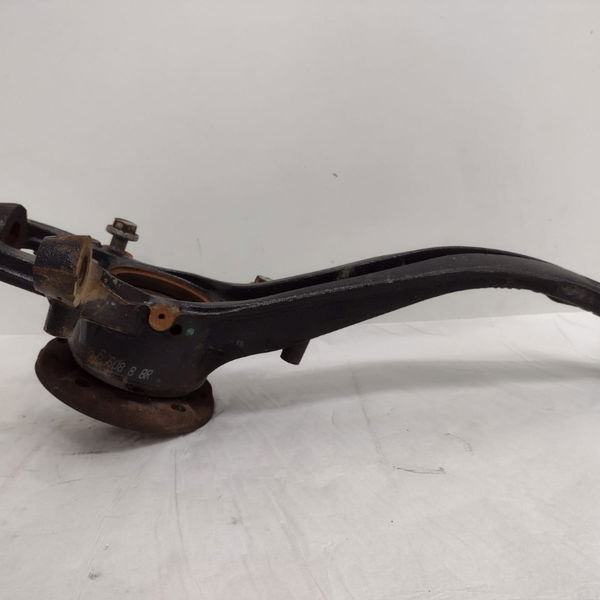 Montante Cubo Dianteiro Direito Vw Touareg V8 2008 2009