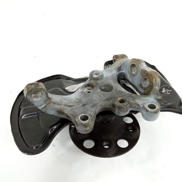Montante Cubo Dianteira Esquerda Mercedes C180 2014