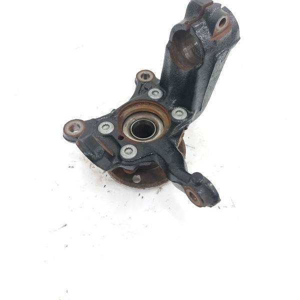 Montante Cubo Dianteiro Direito Vw Jetta 2017