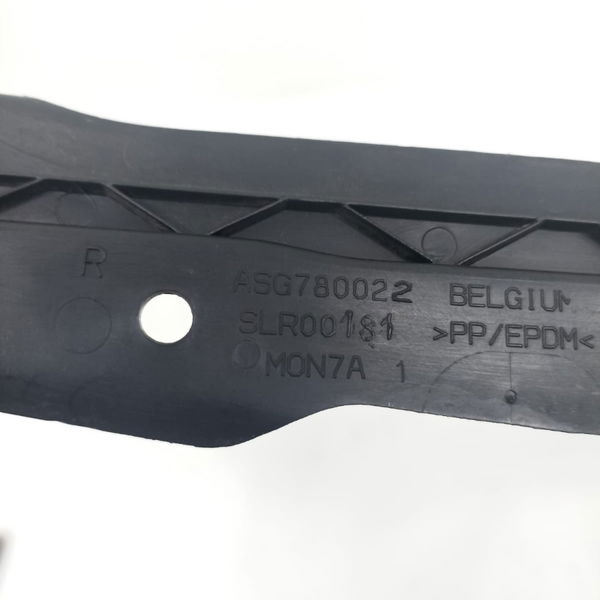 Defletor Paralama Direito Land Rover Discovery 2010