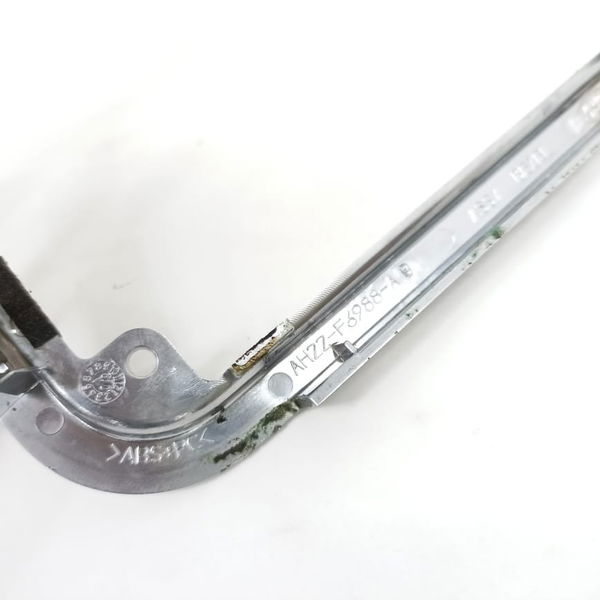Moldura Cromada Trambulador Land Rover 2010 Ah22-f6988-ab