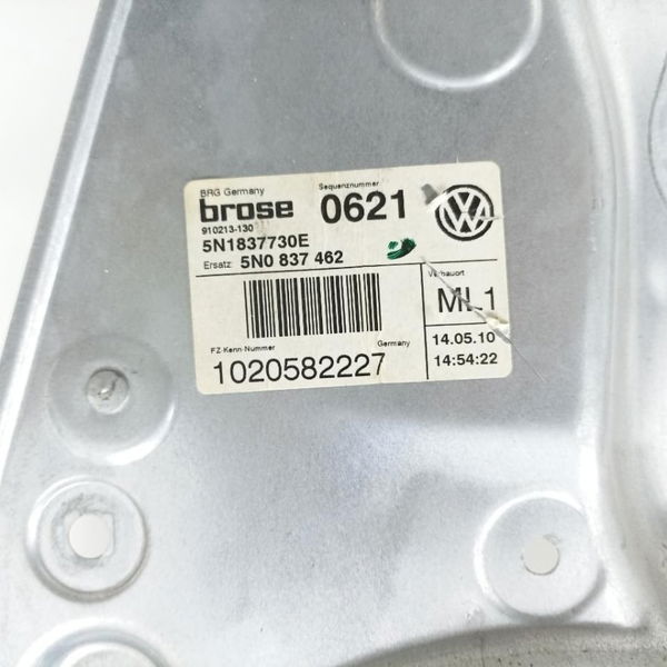 Máquina De Vidro Dianteiro Direito S/motor  Vw Tiguan 2010
