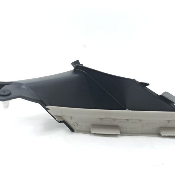 Acabamento Direito Moldura Vidro Vw Golf Tsi 2014 