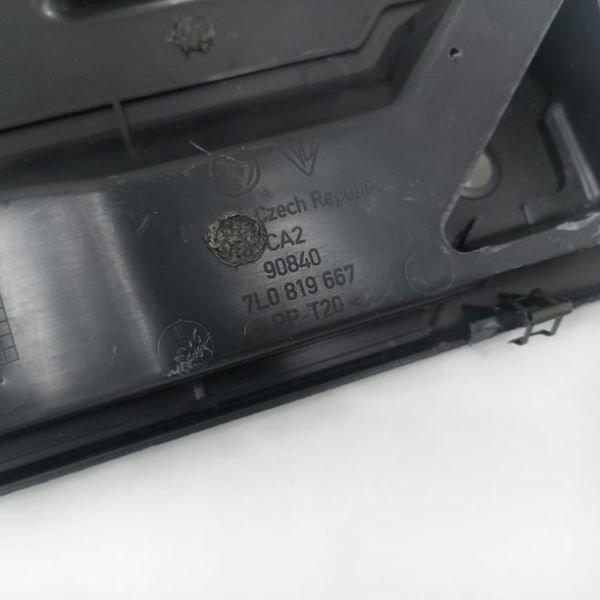 Acabamento Inferior Esquerdo Painel Porsche Cayenne 2004