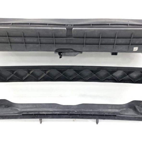 Defletor Radiador Land Rover Discovery 2010 Ah22019a01