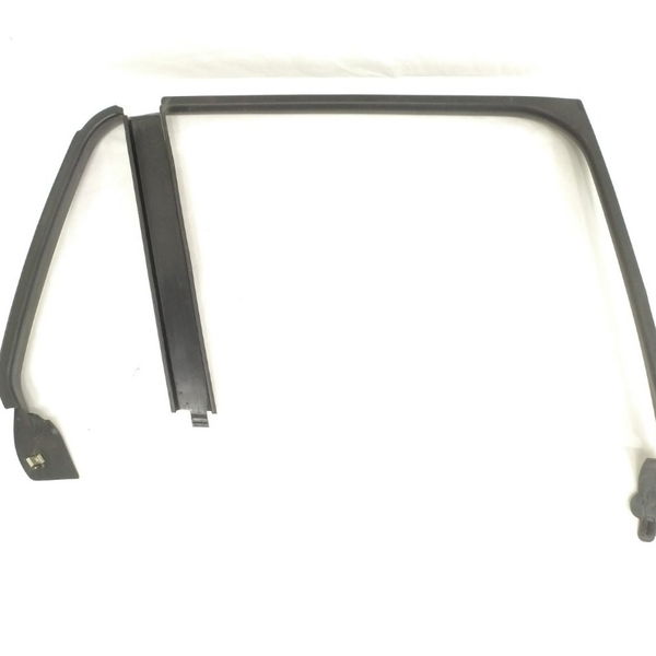 Guarnição Traseira Direita Bmw X1 2013 14121810