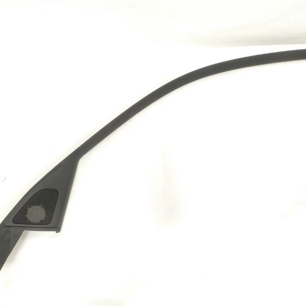 Guarnição Dianteira Direita Bmw X1 2013 07644000